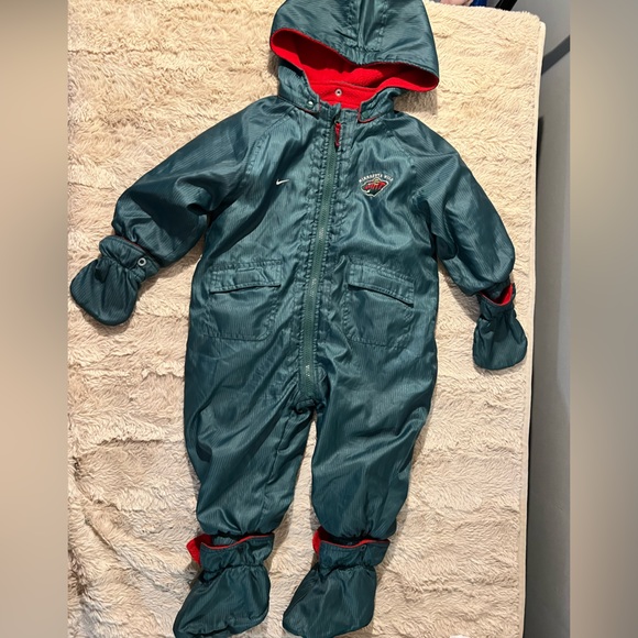 Nike Other - Nike NHL MN WILD Reversible Snow Suit